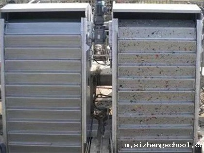 阶梯式格栅除污机